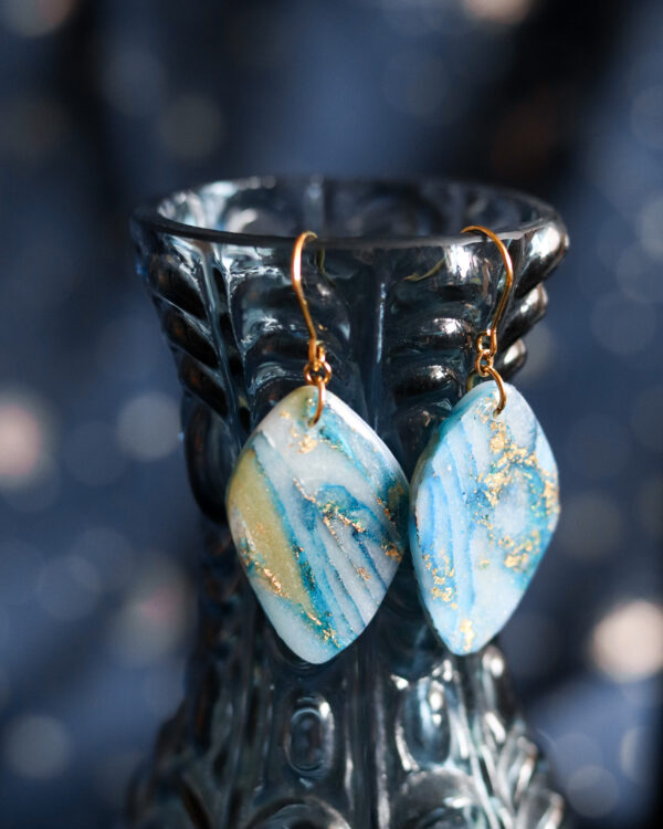 Le Cyanographe - Boucles d'oreilles dorées - gemme