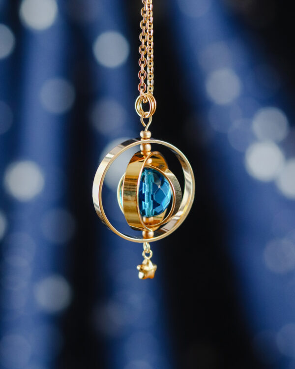 Sphère Armillaire - collier doré
