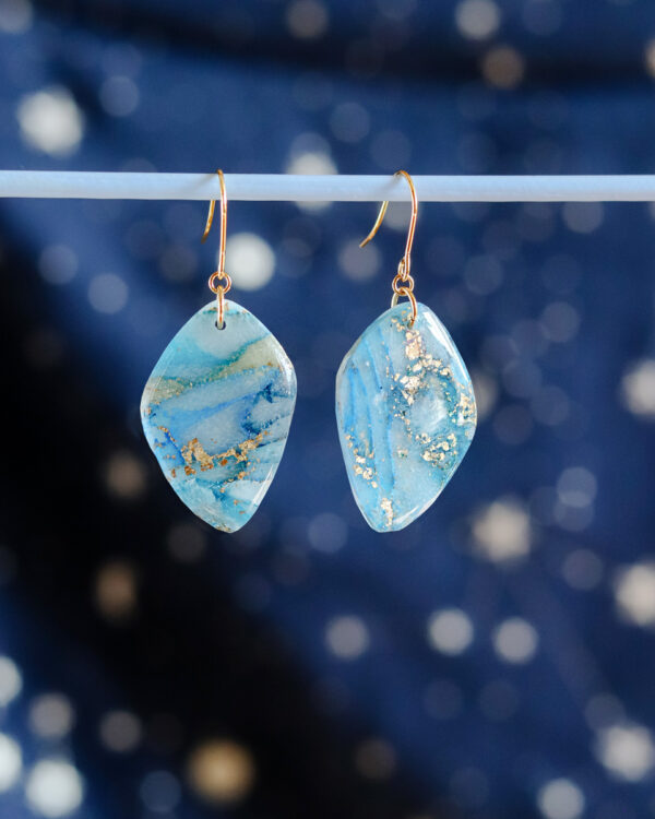 Le Cyanographe - Boucles d'oreilles dorées - gemme – Image 2