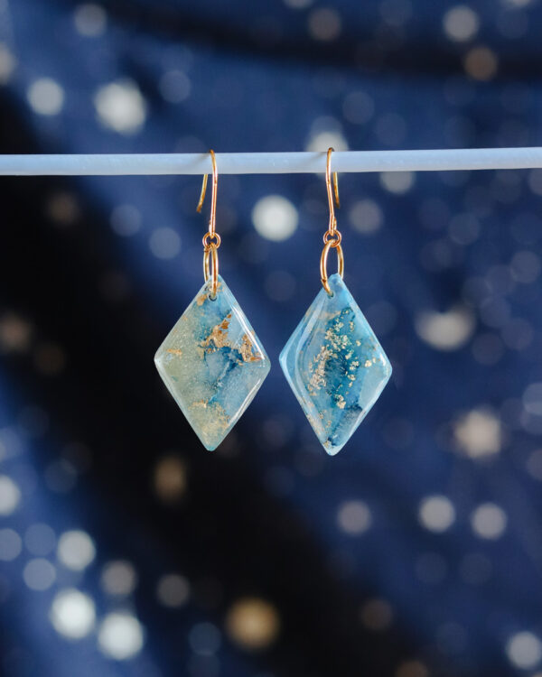 Le Cyanographe - Boucles d'oreilles dorées - losange – Image 2
