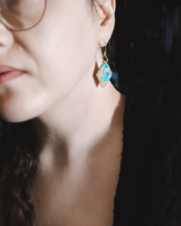 Le Cyanographe - Boucles d'oreilles dorées - losange – Image 3