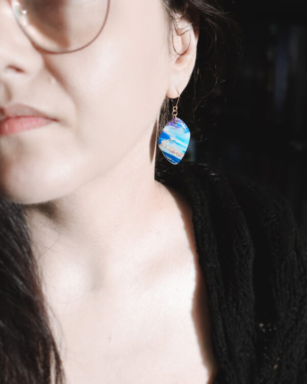 Le Cyanographe - Boucles d'oreilles dorées - gemme – Image 3