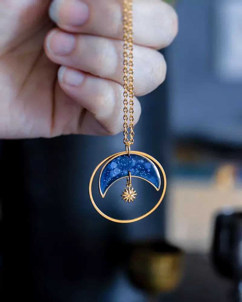 Collier "Éclipse" doré - Rue de Minuit