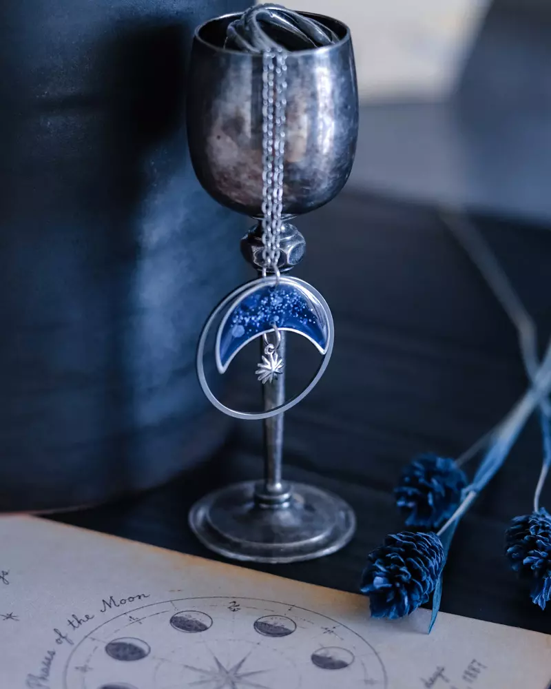 Collier "Éclipse" argenté - Rue de Minuit