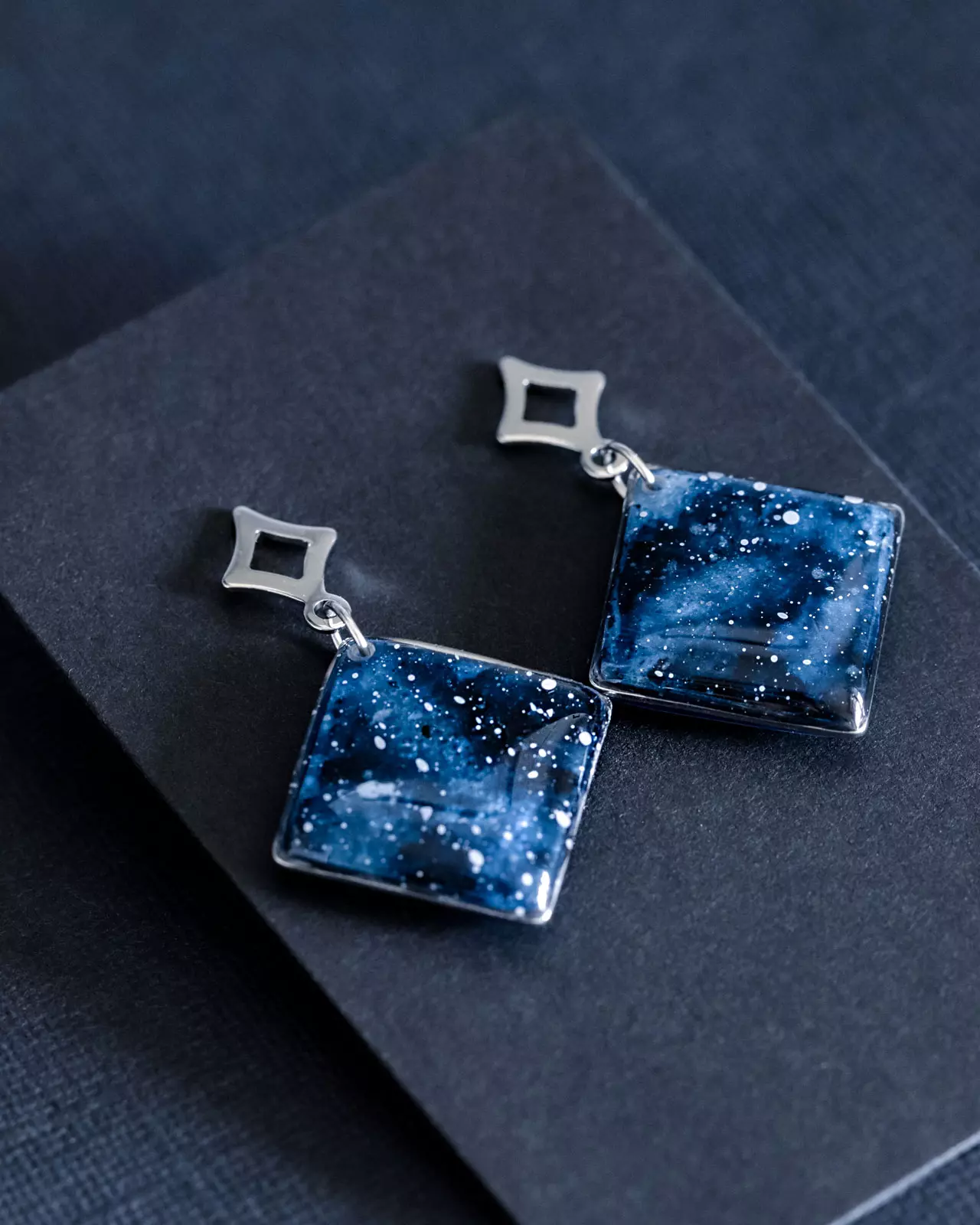 Boucles d'oreilles "La Nuit" losange - Rue de Minuit