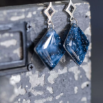 Boucles d'oreilles "La Nuit" losange - Rue de Minuit