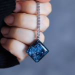 Collier "La Nuit" - losange - Rue de Minuit