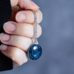 Collier "La Nuit - rond - Rue de Minuit